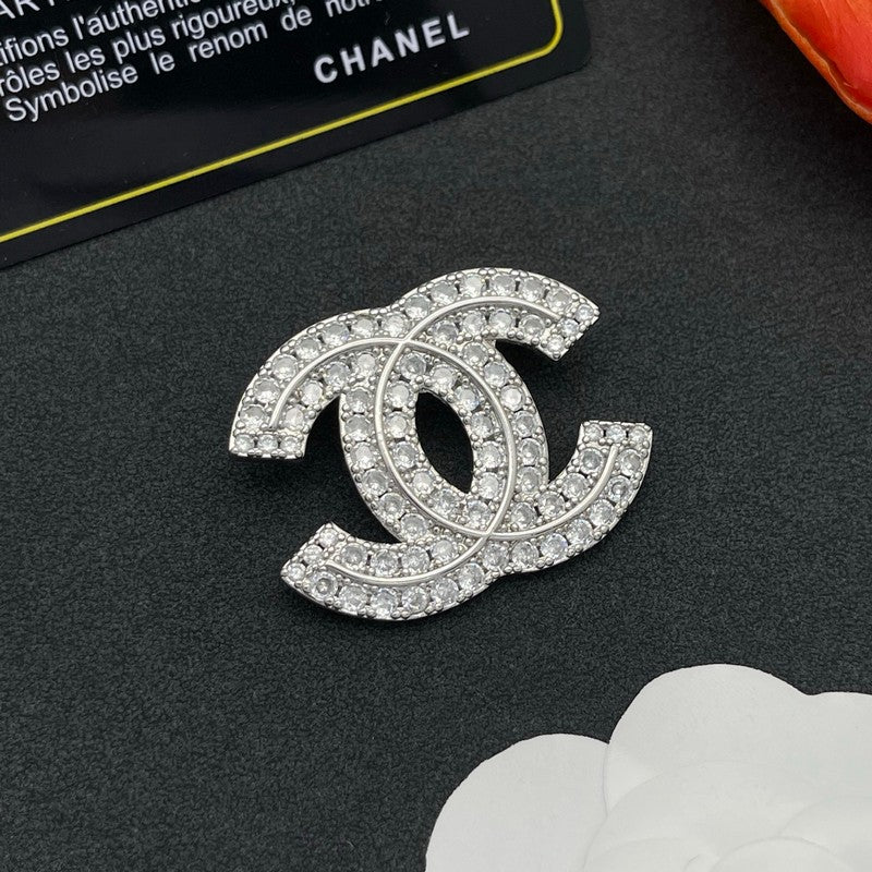 18K Chanel Full Diamond Brooch