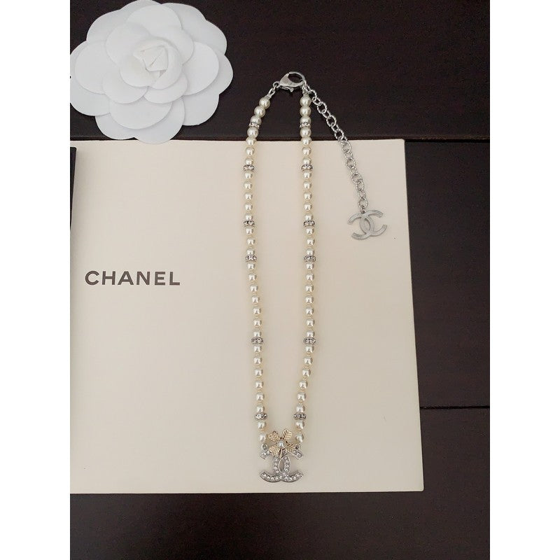 18K Chanel Flower Pearls Necklace