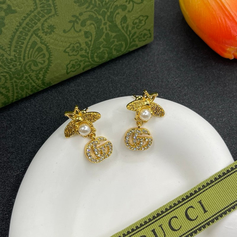 18K Gucci Flower Diamond Earrings