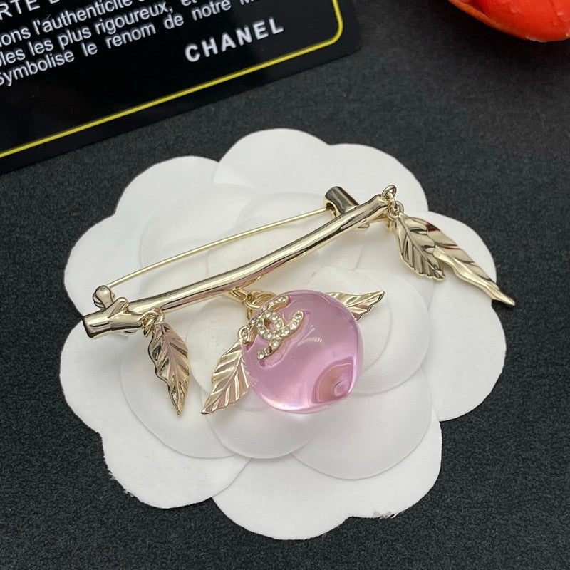18K Chanel Pink Crystal Heart Brooch