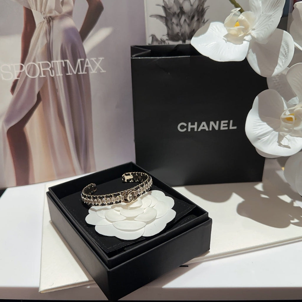 18K Chanel Cuff Strass Open Bracelet