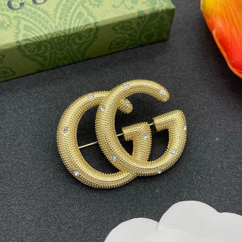 18K Gucci Gold Diamond Brooch