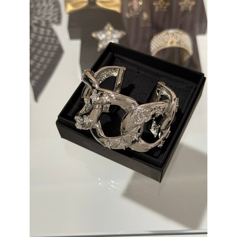 18K Chanel 25S Diamond Star Wide Gold Bracelet