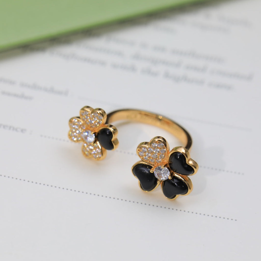 18K Van Cleef & Arpels Cosmos Between the Finger Diamond Ring