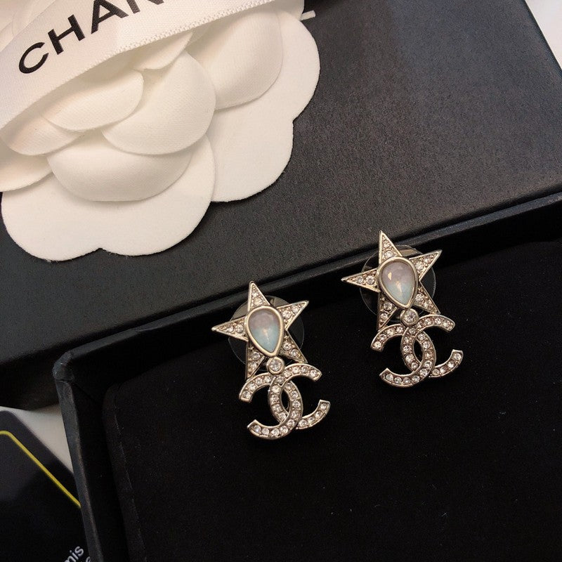 18K Chanel Diamond Star Gold Earrings