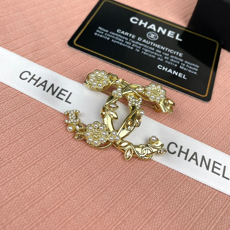 18K Chanel Flower Pearl Brooch