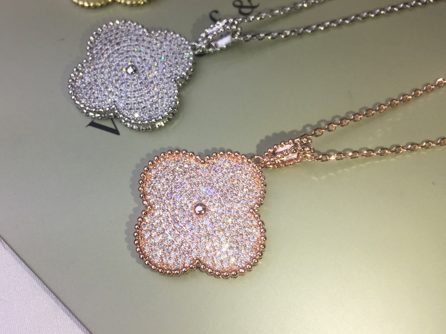 18K Van Cleef & Arpels Magic Alhambra One Motifs Diamonds Clover Necklace