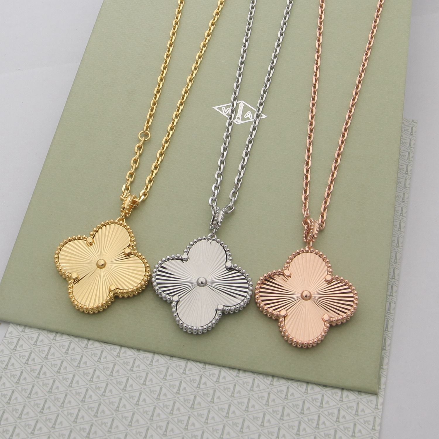 18K Van Cleef & Arpels Magic Alhambra Necklace