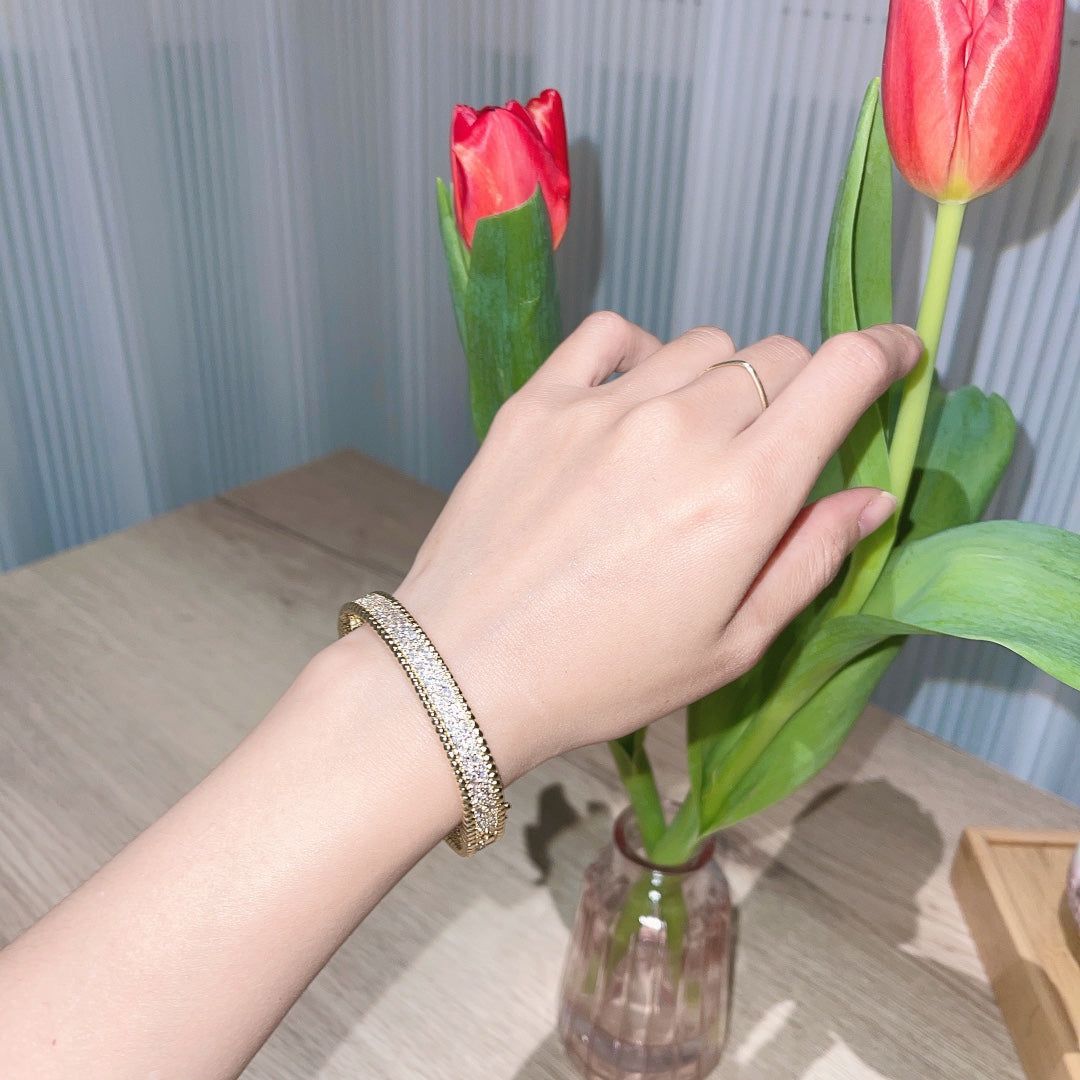 18K Van Cleef & Arpels White Gold Perlee Diamonds Three Rows Bracelet