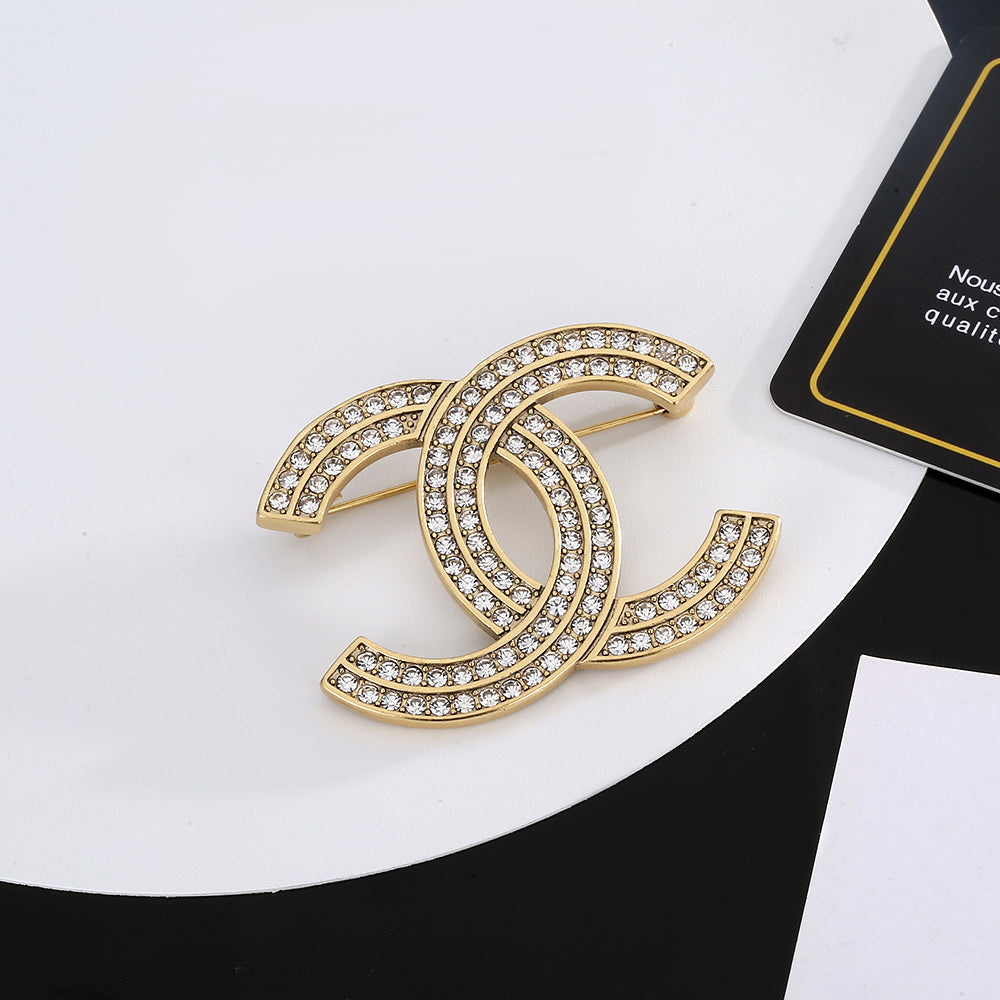 18K Chanel Diamonds Brooch