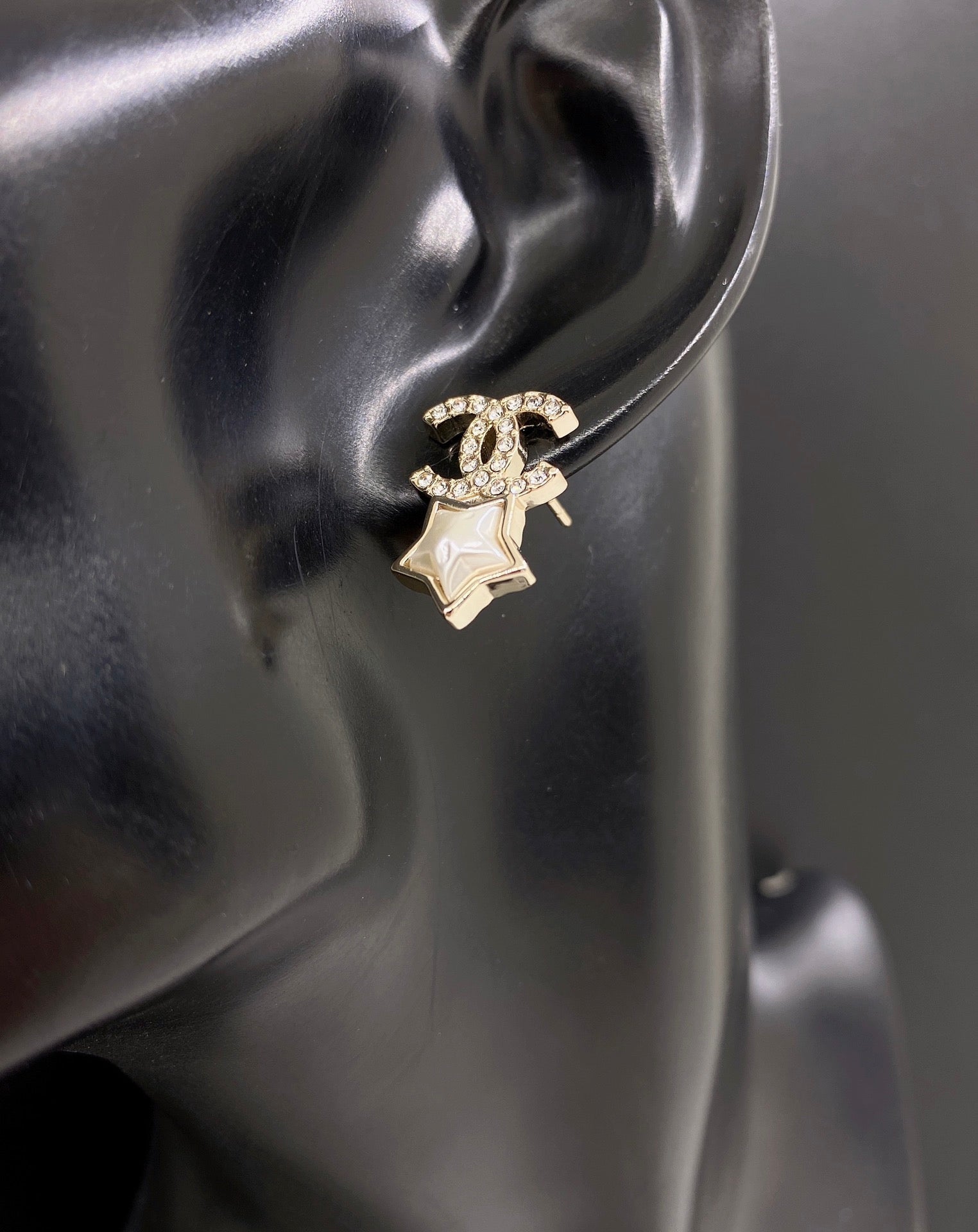18K Chanel Star Crystals Earrings