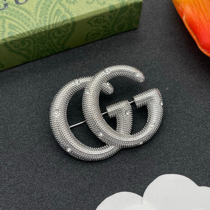18K Gucci Gold Diamond Brooch