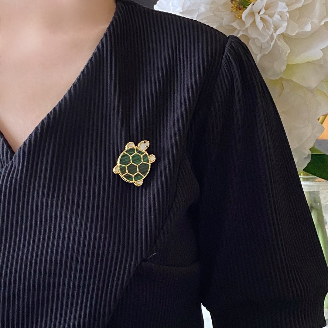 18K Van Cleef & Arpels Lucky Animals Turtle Clip Brooch
