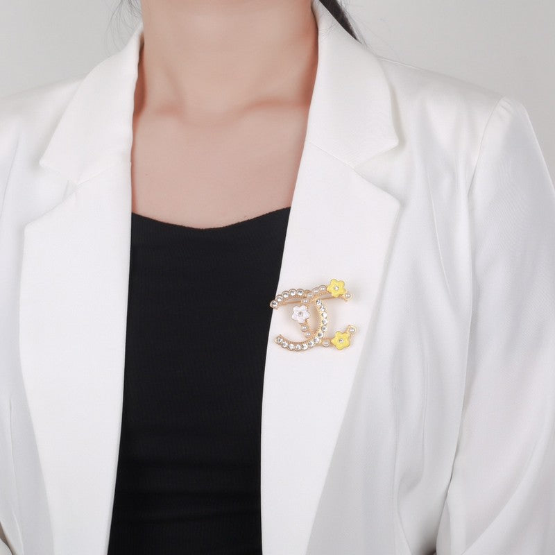 18K Chanel Yellow Flower Diamond Brooch