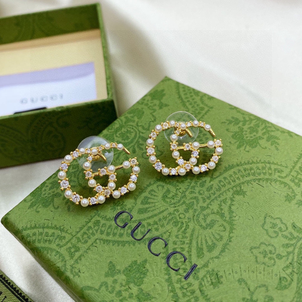 18K Gucci Pearls Earrings