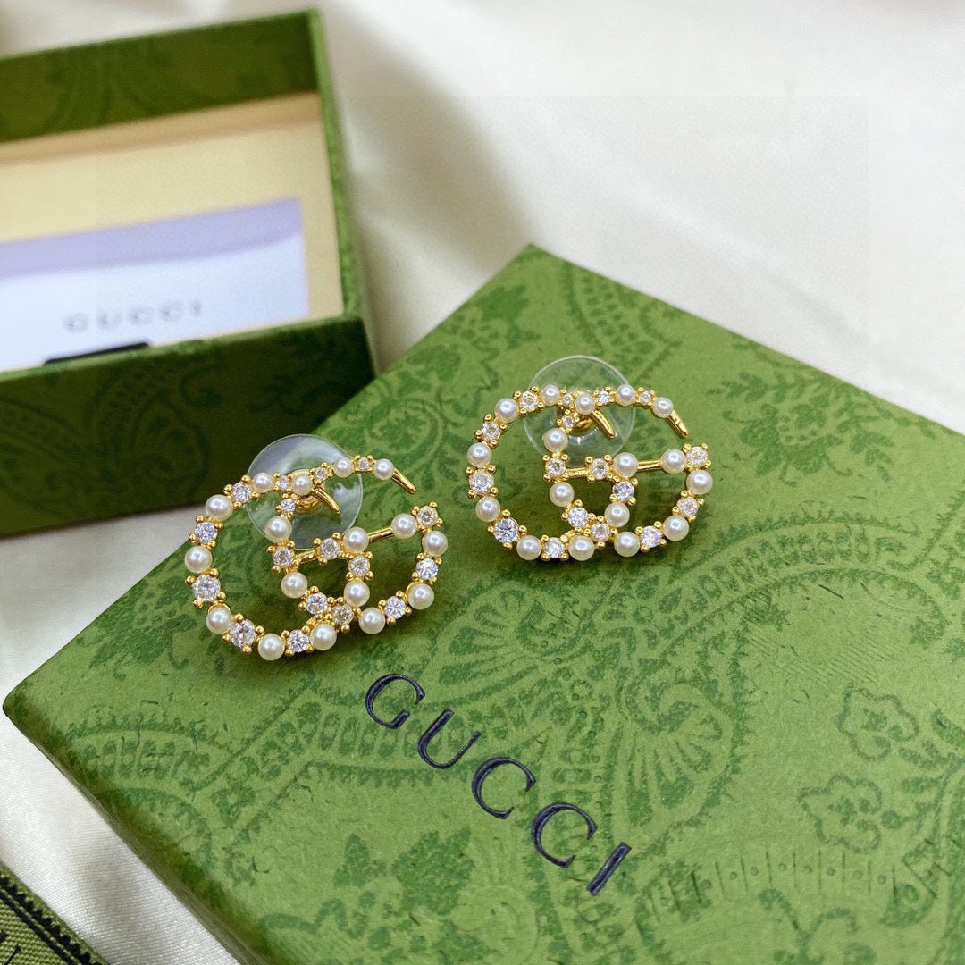 18K Gucci Pearls Earrings