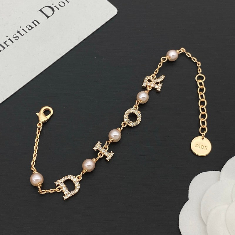 18K Dior Pearl Bracelet