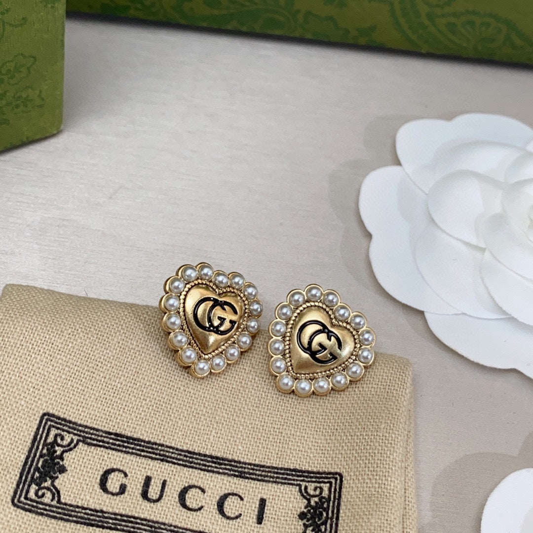 18K Gucci Heart Pearl Earrings