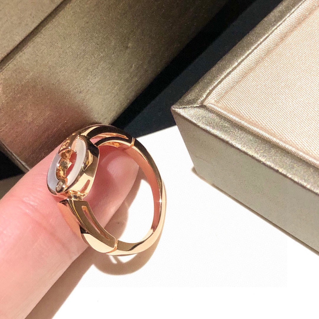 18K BVLGARI BV Pearl Ring