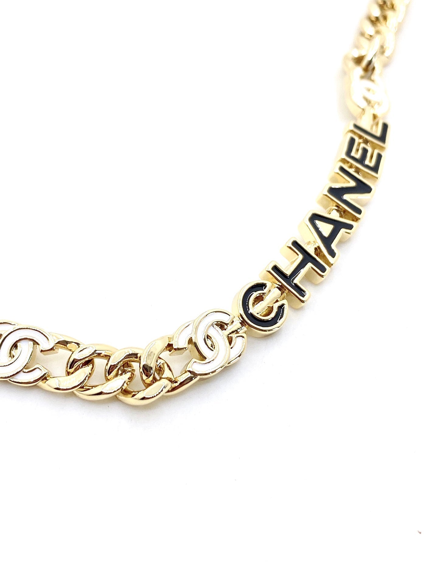 18K Chanel Chain Choker Necklace