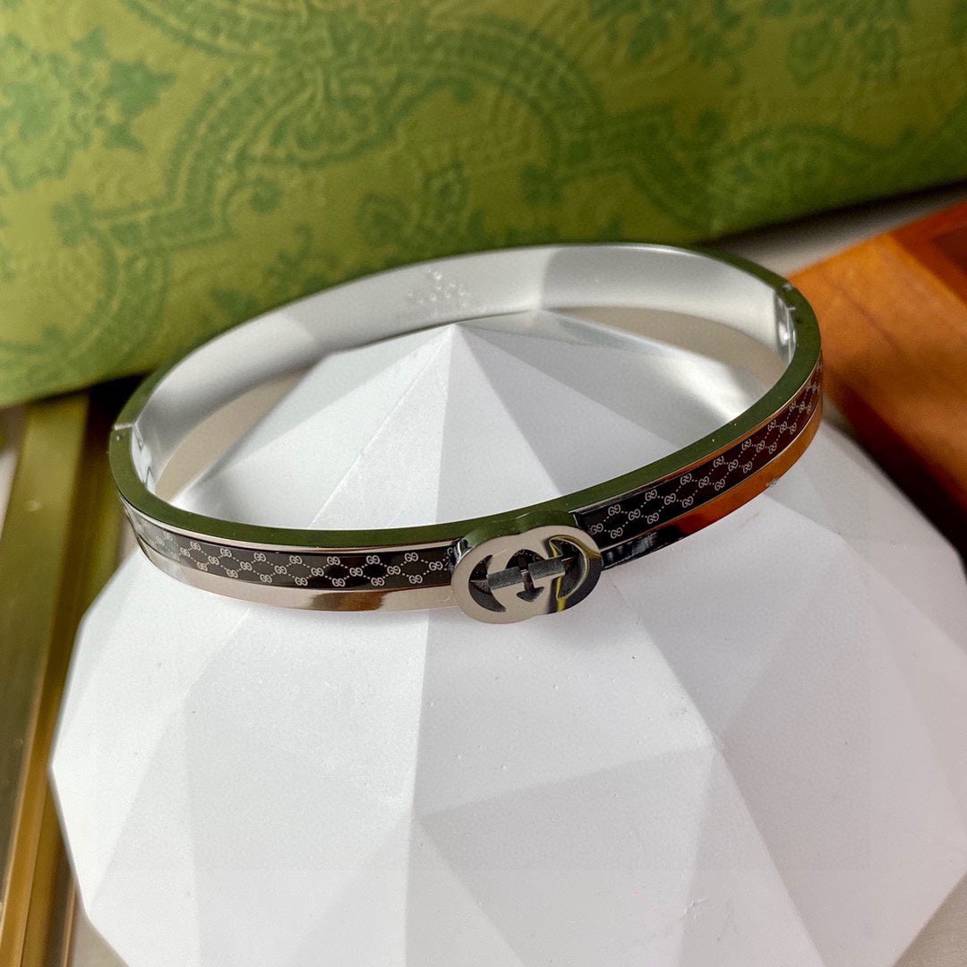 18K Gucci Vintage Bracelet