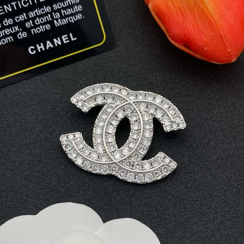 18K Chanel Full Diamond Brooch