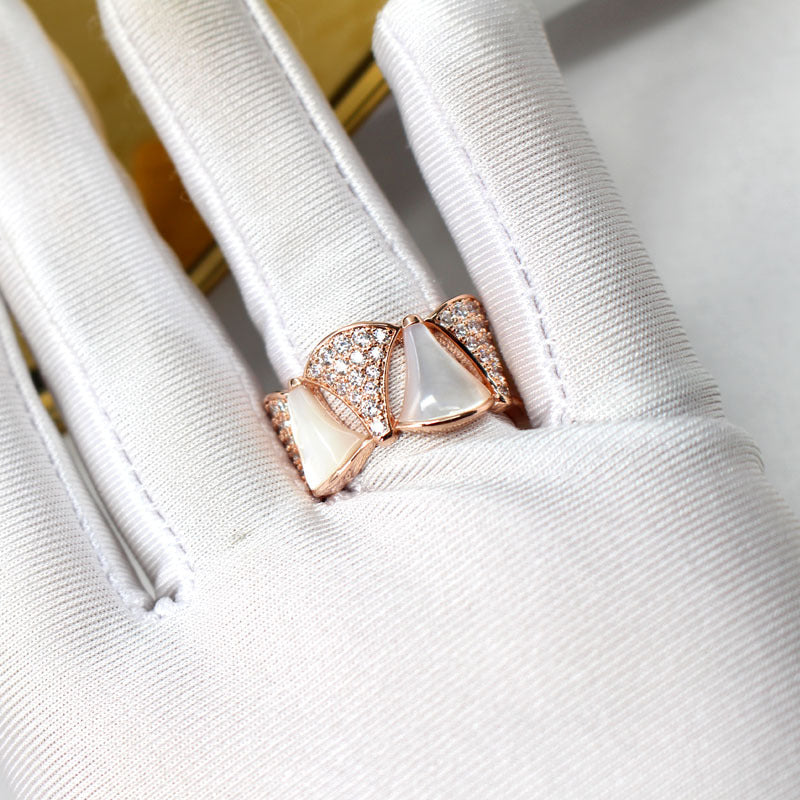 18K BVLGARI Divas' Dream Ring
