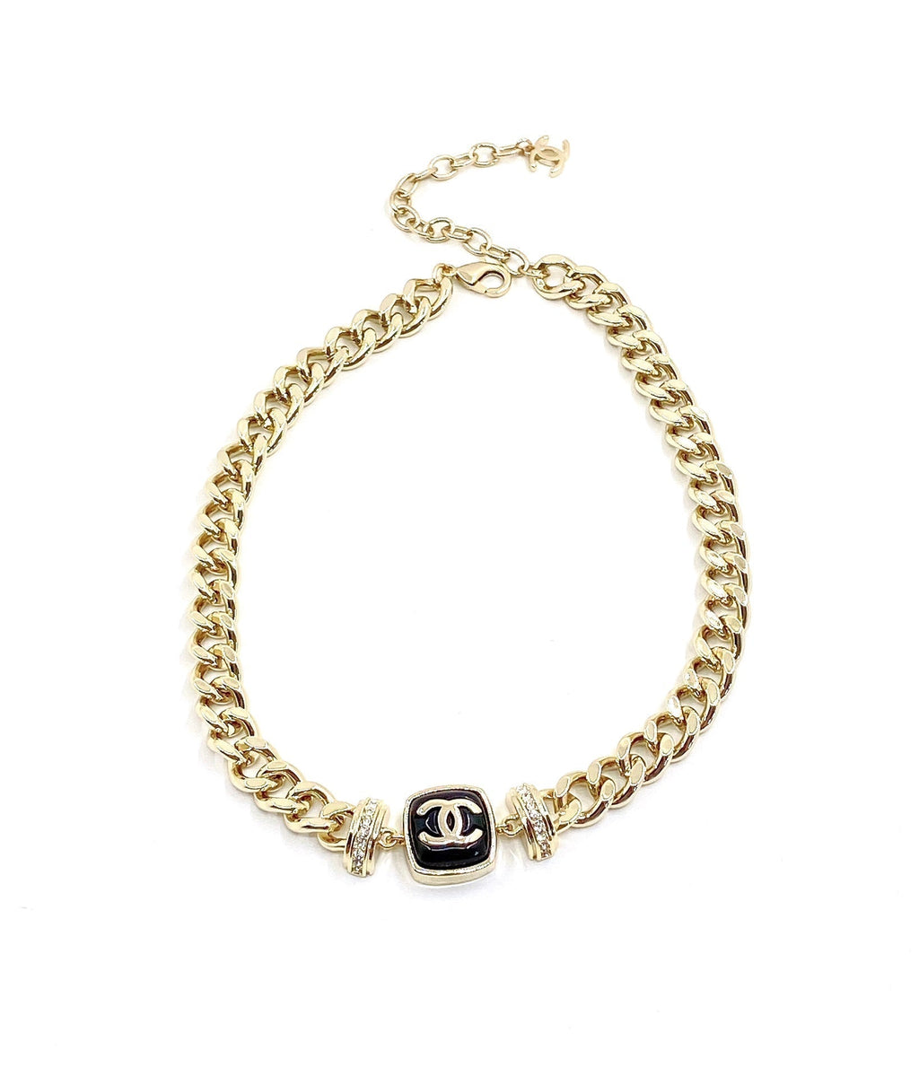 18K Chanel Diamonds Necklace