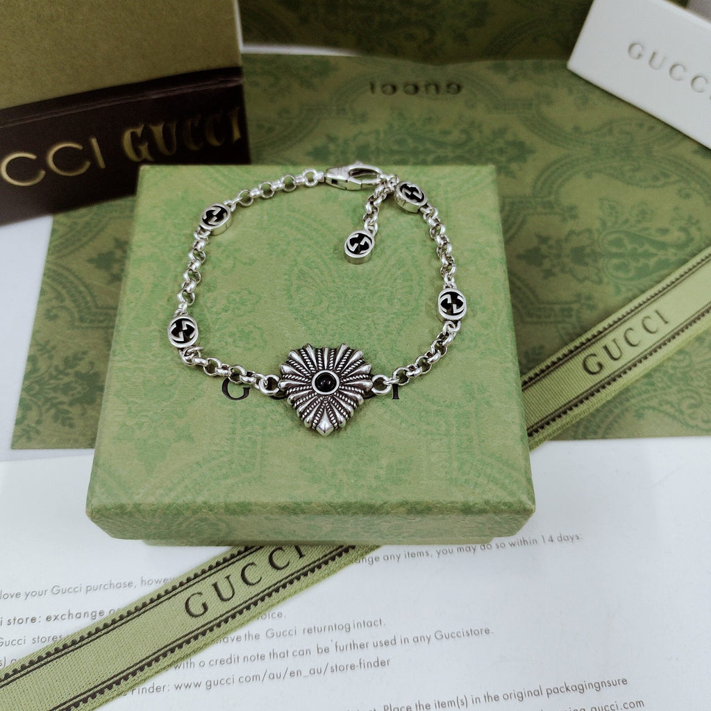 Gucci Interlocking G Heart Bracelet