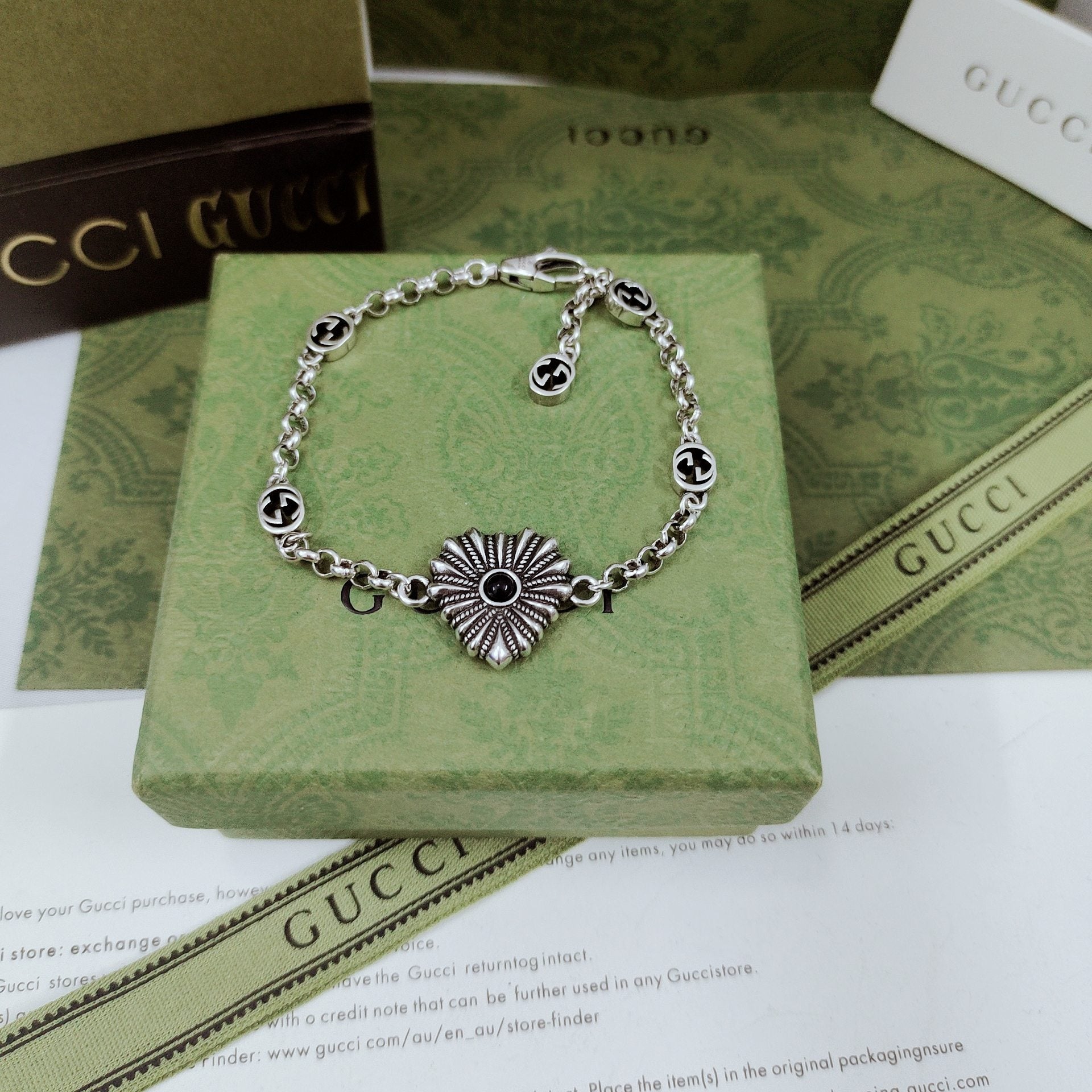 Gucci Interlocking G Heart Bracelet