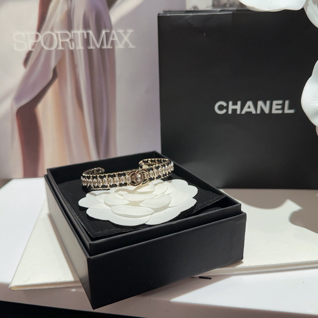 18K Chanel Cuff Strass Open Bracelet