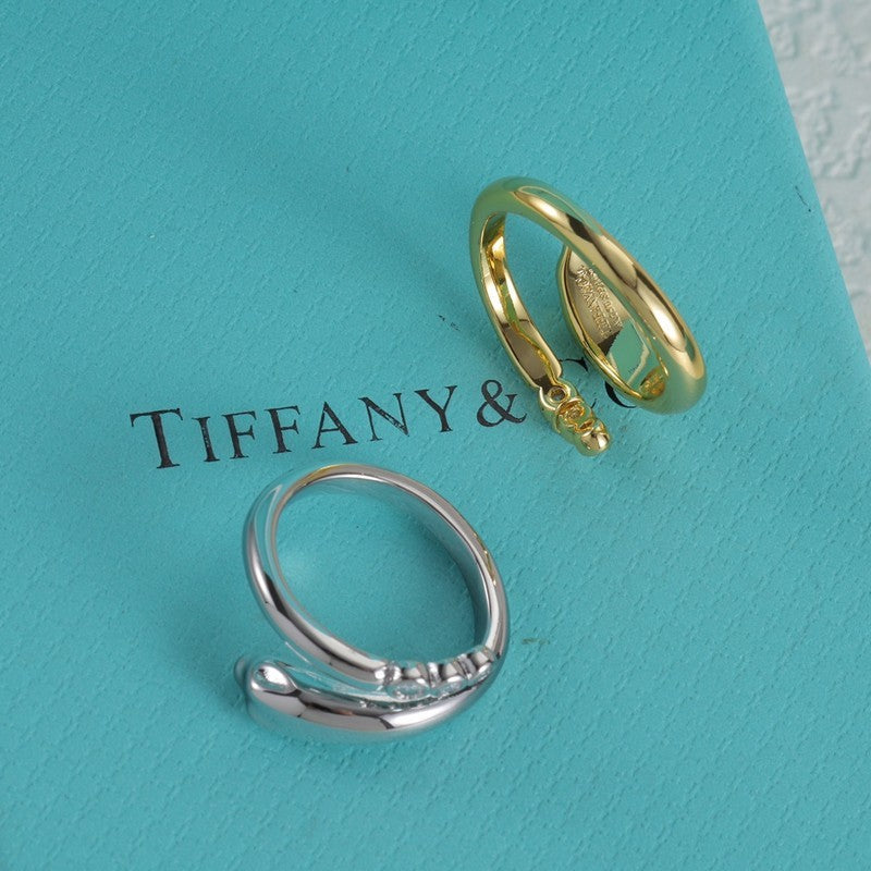 18K Tiffany Diamond Ring