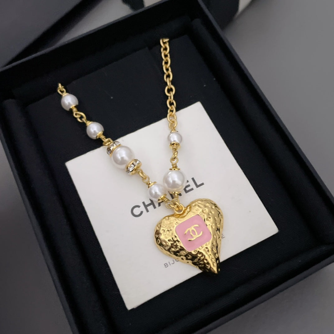 18K Chanel Pearls Chain Necklace