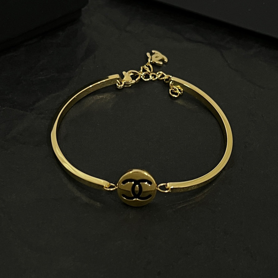 18K Chanel Vintage Bracelet