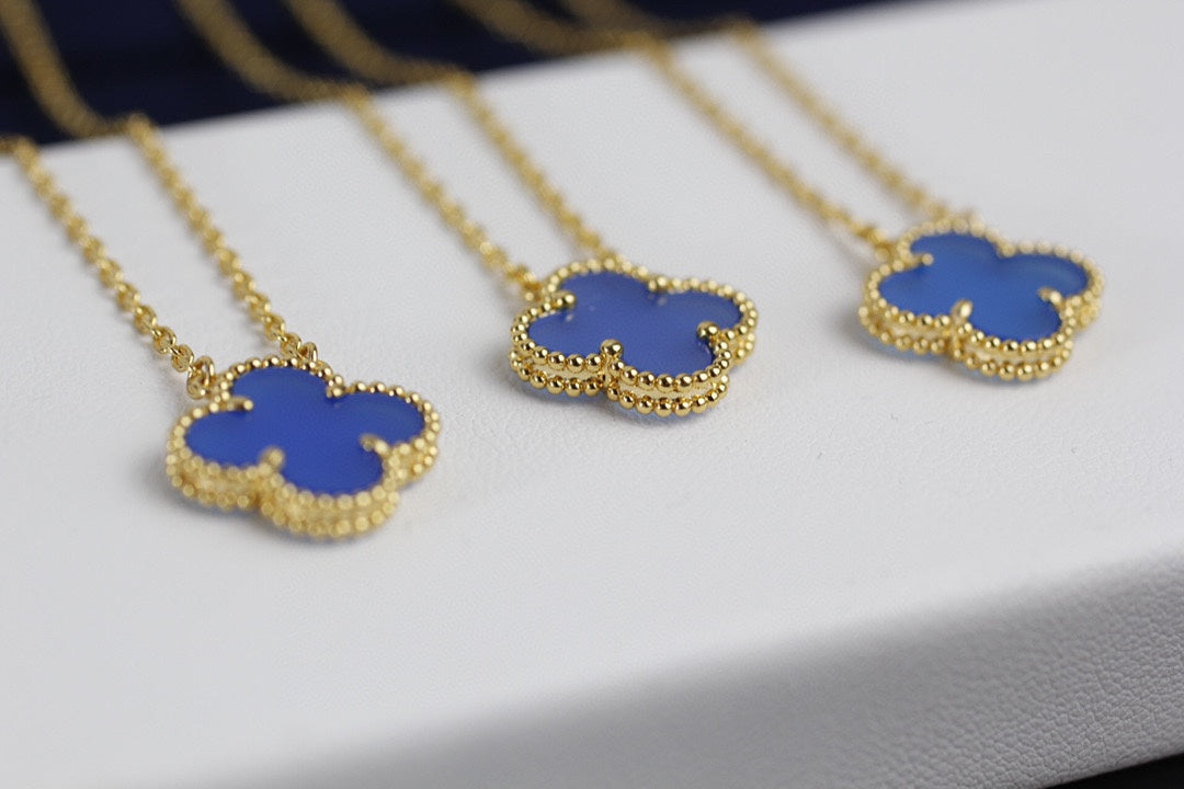 18K Van Cleef & Arpels Vintage Alhambra Agent Pendant Necklace
