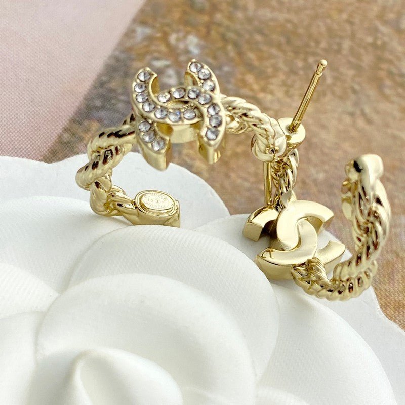 18K Chanel Diamond Circle Gold Earrings