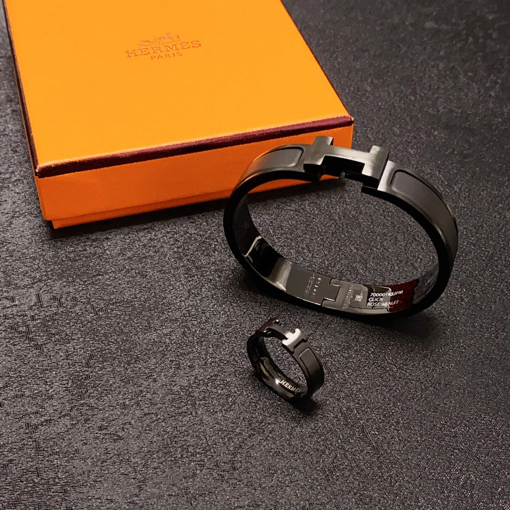 18K Clic Hermes So Black Ring