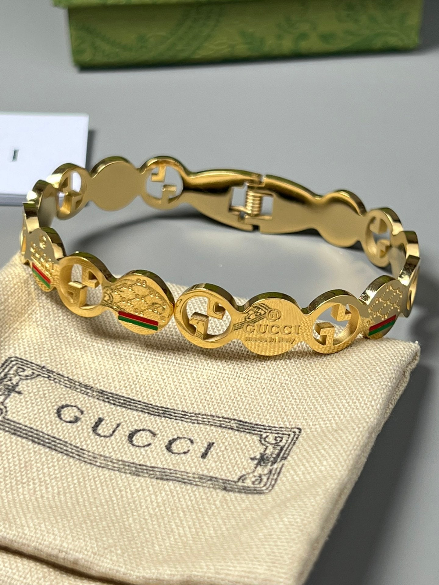 18K Gucci Vintage Bracelet