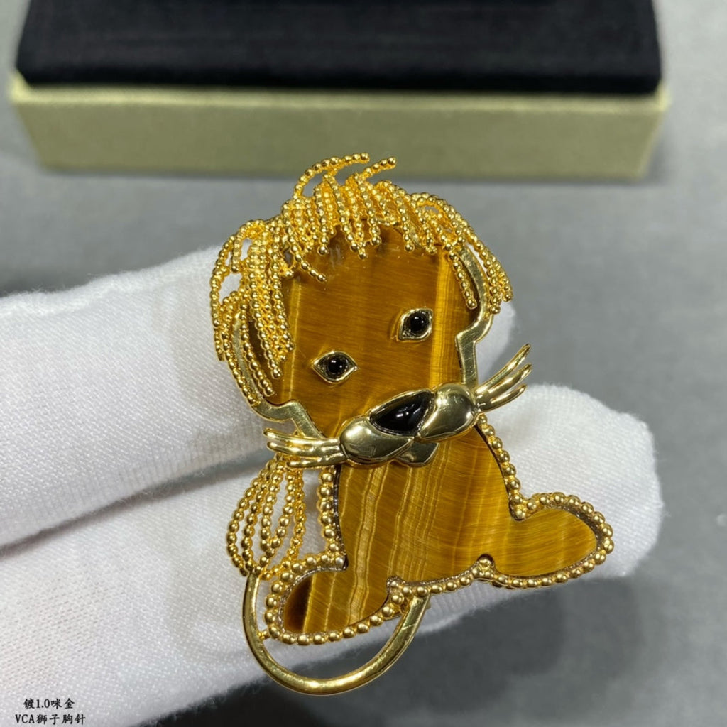 18K Van Cleef & Arpels Lucky Animals Lion Clip Brooch