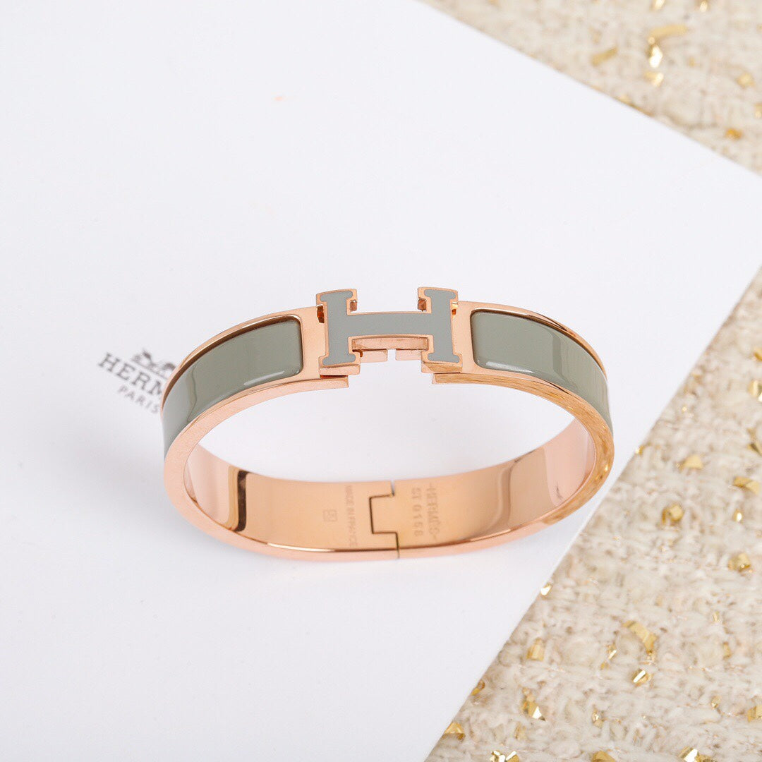 18K Clic Hermes Grey Bracelet