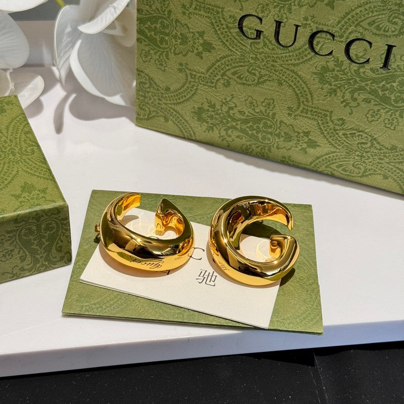 18K Gucci Smooth Gold Earrings