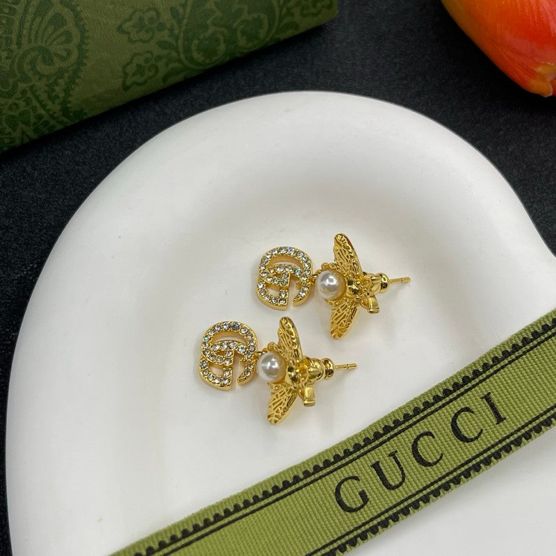 18K Gucci Flower Diamond Earrings