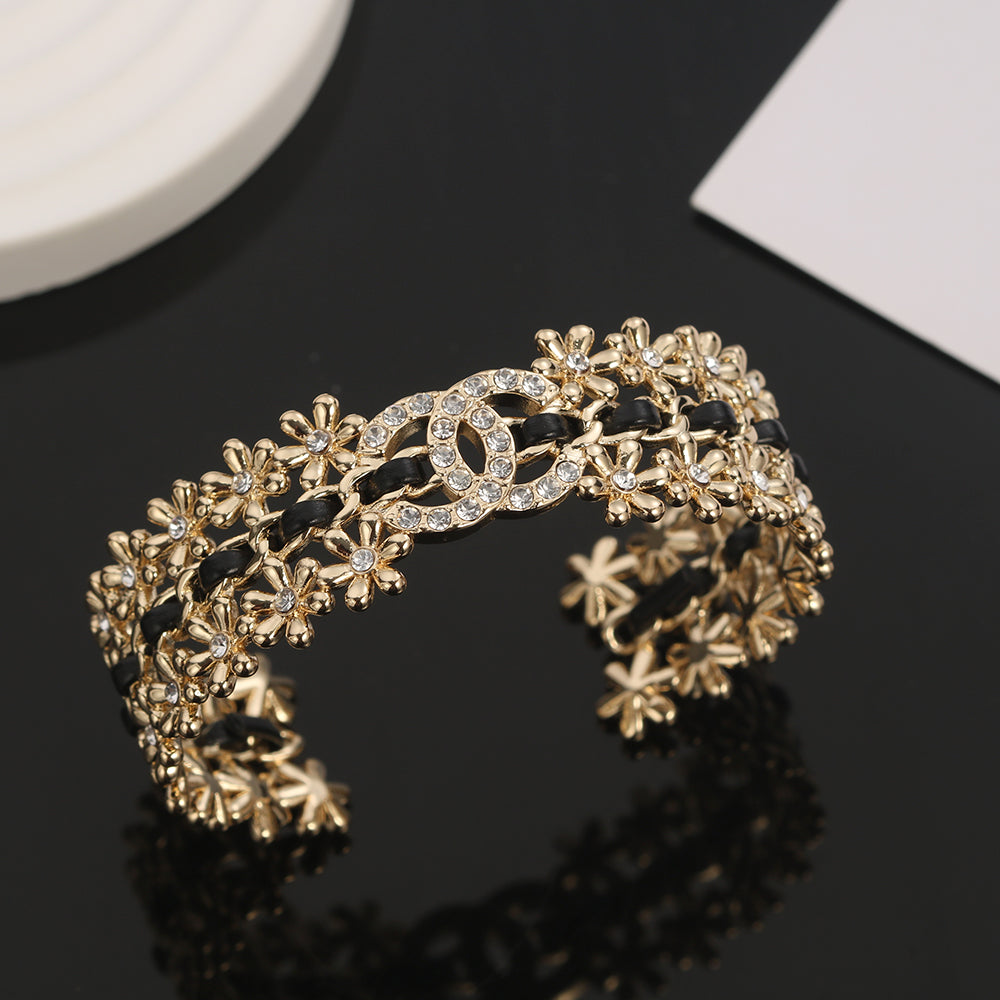 18K Chanel Open Cuff Strass Bracelet
