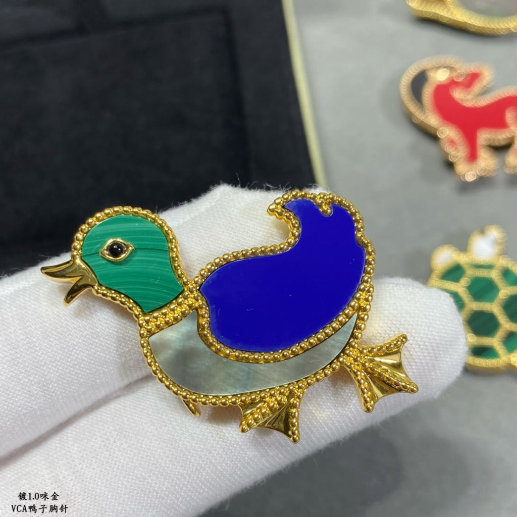 18K Van Cleef & Arpels Lucky Animals Duck Clip Brooch