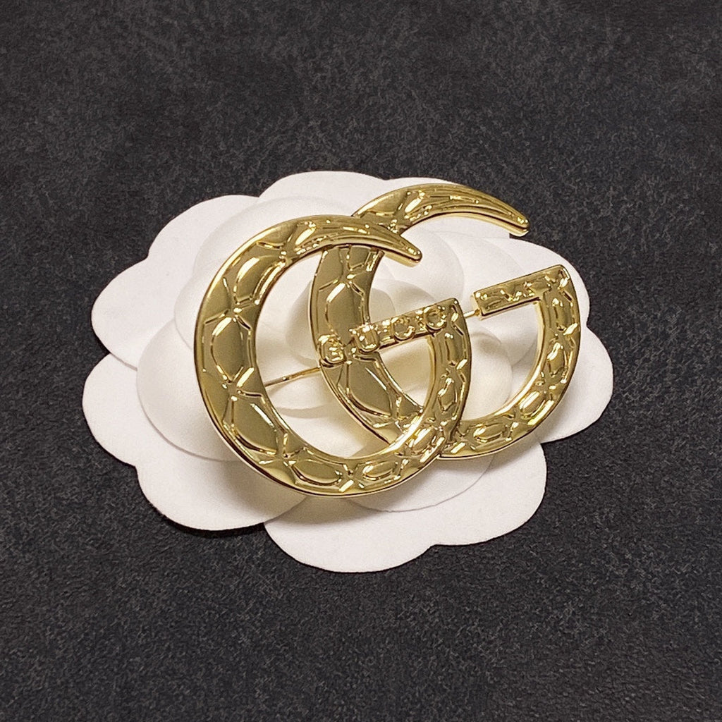 18K Gucci Brooch