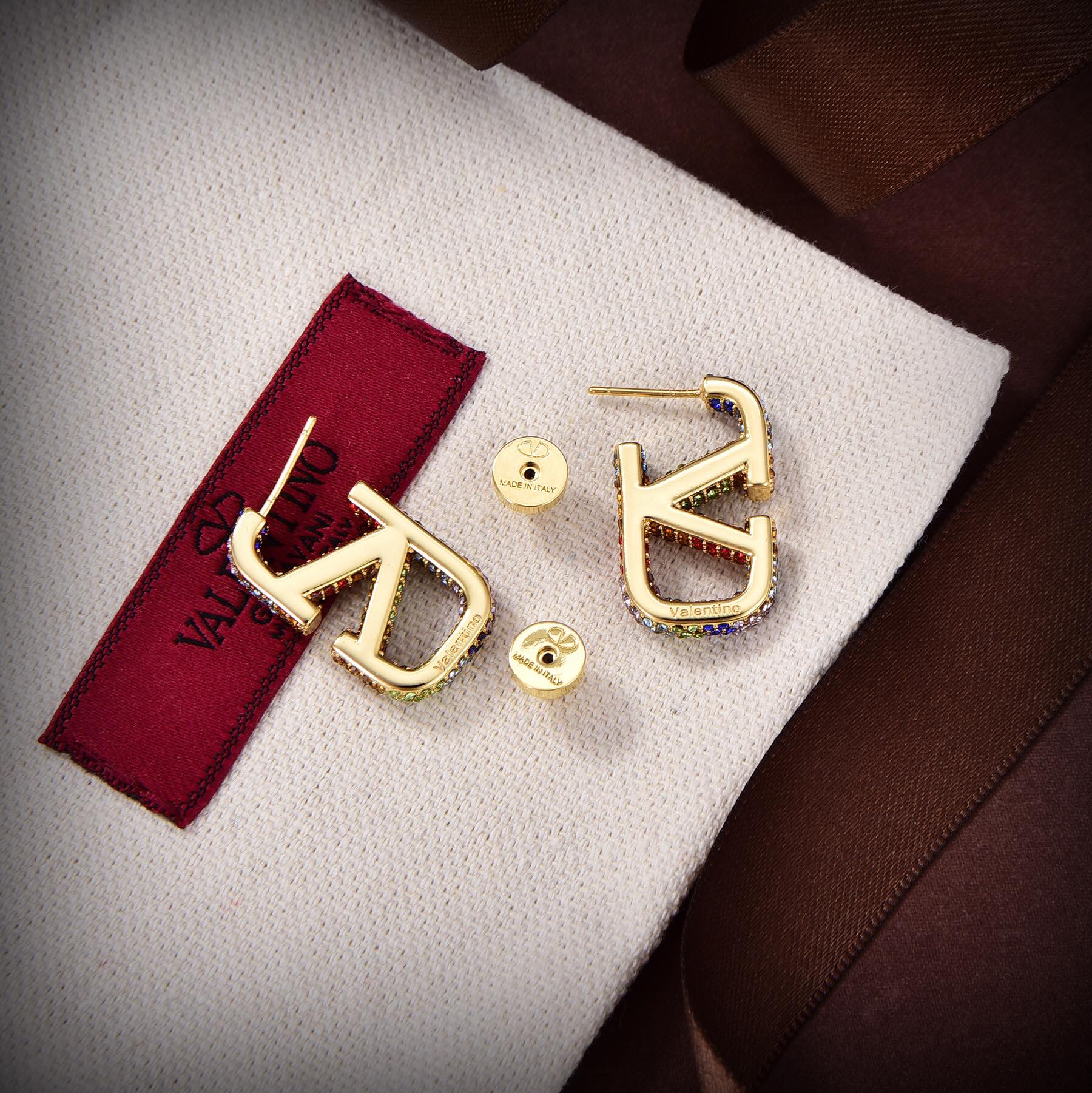 18K Valentino Garavani Vlogo Signature Earrings