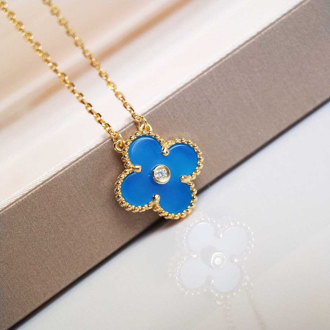18K Van Cleef & Arpels Vintage Alhambra Agent Clover Necklace