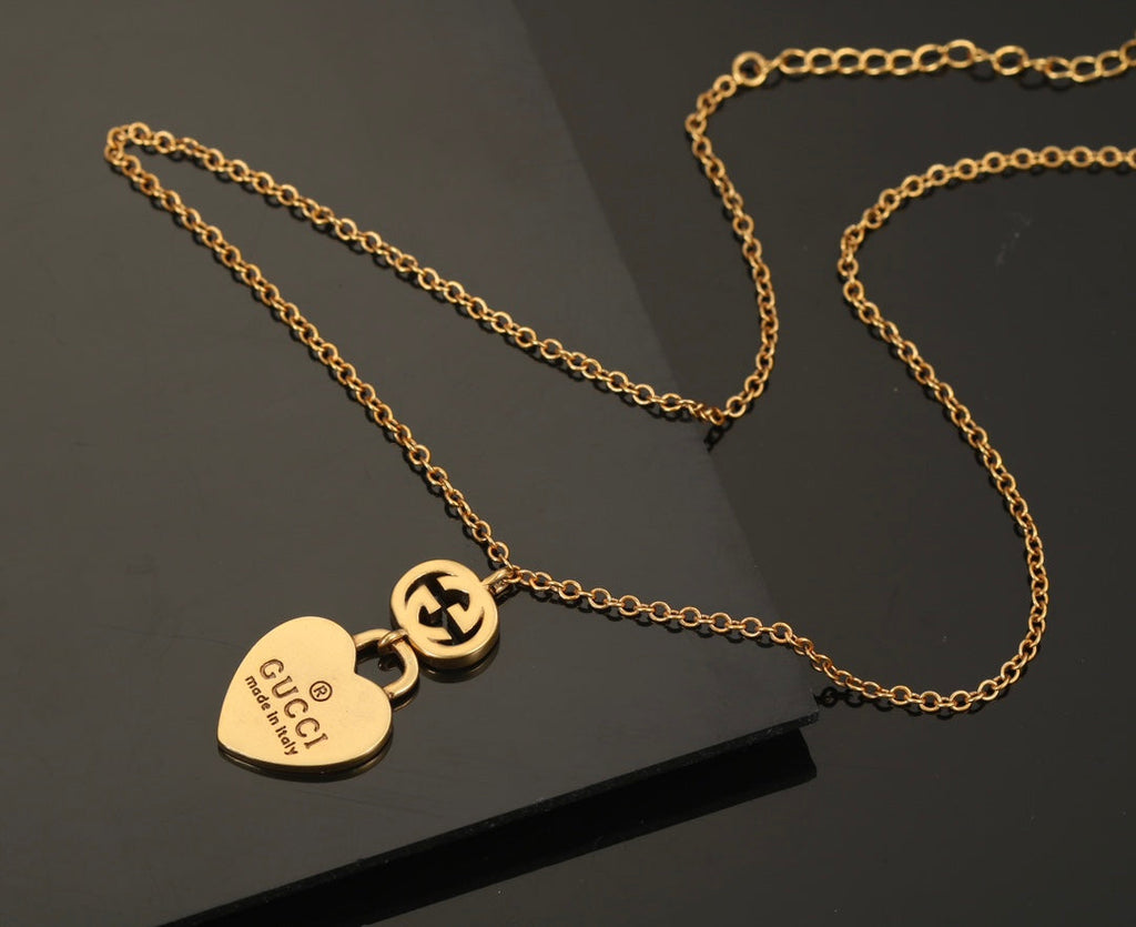 18K Gucci Heart Pendant Necklace
