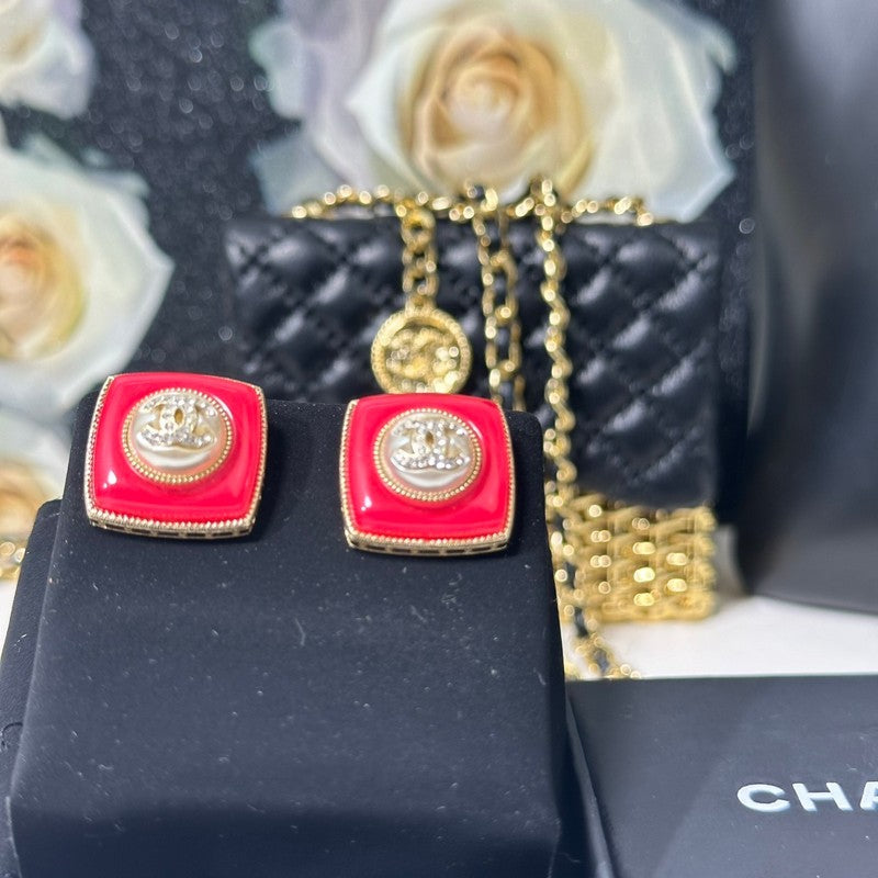 18K Chanel Red Gold Diamond Earrings