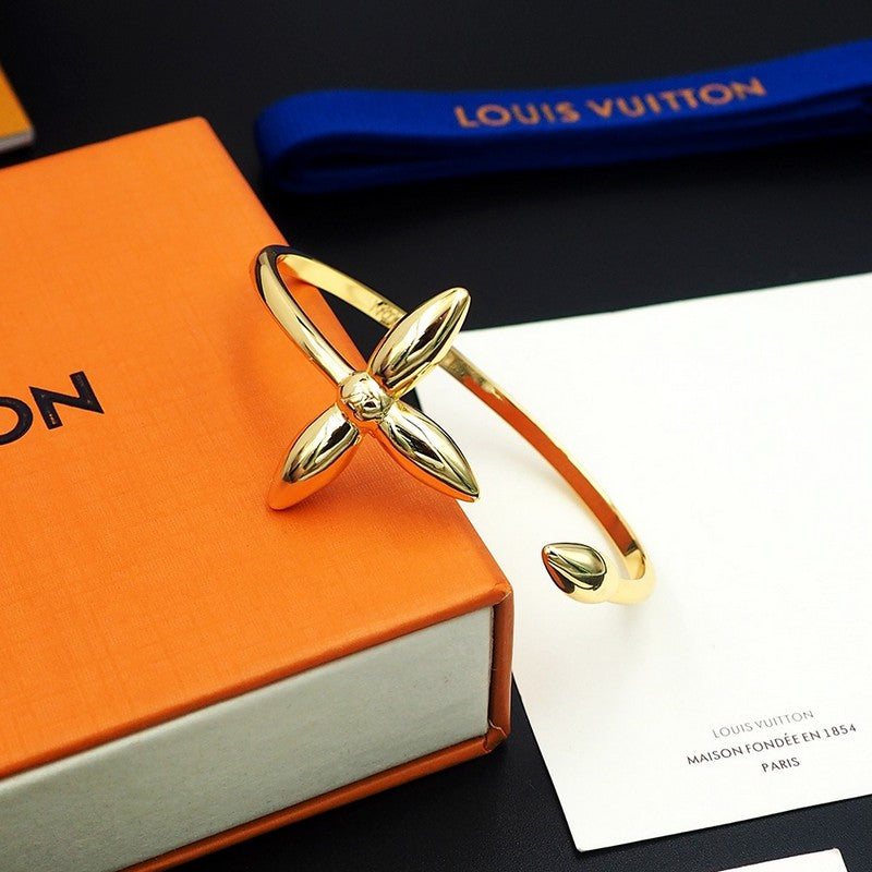 18K Louis Vuitton Louisette Bracelet